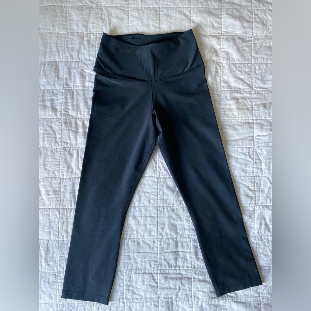 Nike - Black leggings with black Nike logo
